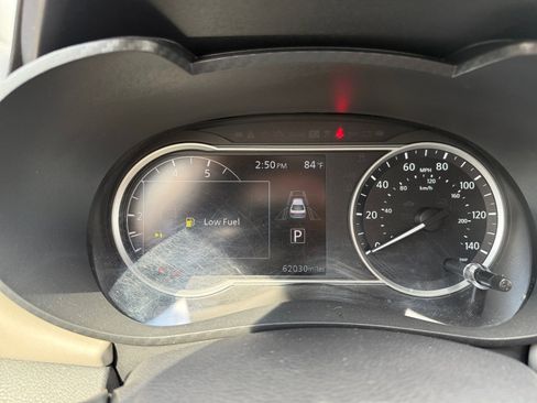 Used 2020 Nissan Versa SV image 24