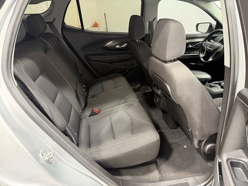 Used 2022 GMC Terrain SLE w/ Elevation Edition image 34