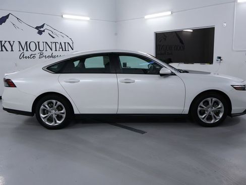 Used 2023 Honda Accord LX image 8