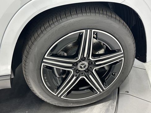 New 2026 Mercedes-Benz GLE 450 GLE 450 image 13