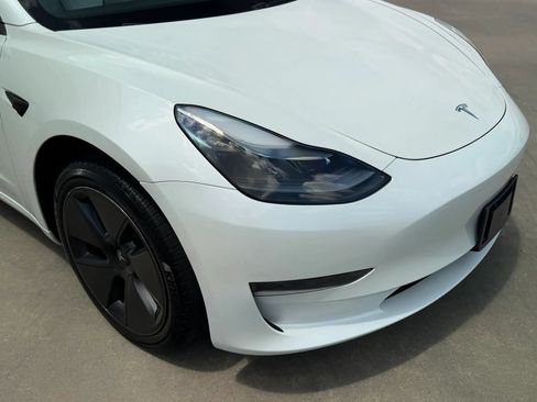 Used 2023 Tesla Model 3 Standard Range RWD image 5
