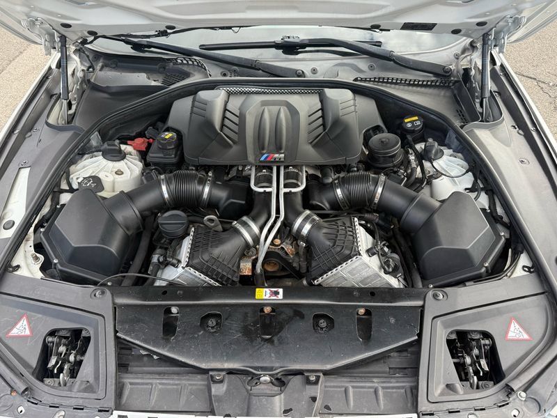 Used 2016 BMW M5 RWD image 20