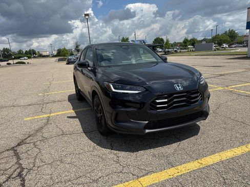 Used 2024 Honda HR-V Sport image 14