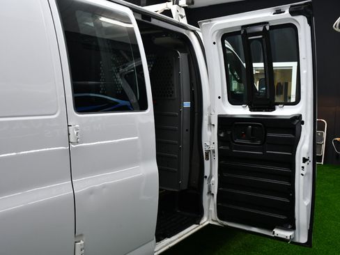 Used 2021 Chevrolet Express 2500 Extended w/ Driver Convenience Package image 26