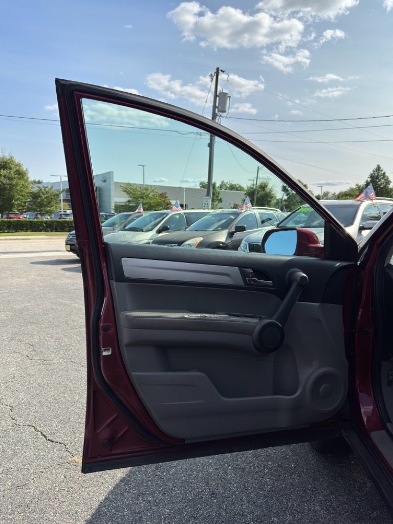 Used 2011 Honda CR-V EX-L image 2
