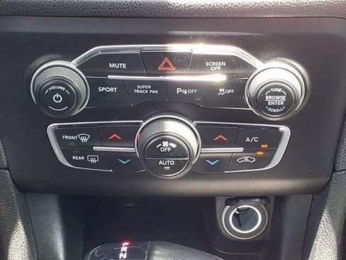 Used 2022 Dodge Charger SXT AWD/4WD image 14