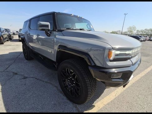 Certified 2025 GMC Hummer EV 2X AWD/4WD image 2