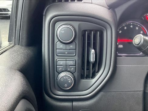 Used 2024 Chevrolet Silverado 2500 Custom w/ Custom Value Package AWD/4WD image 32