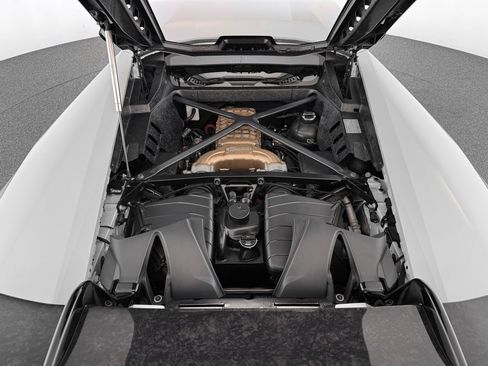 Used 2018 Lamborghini Huracan Performante AWD/4WD image 35