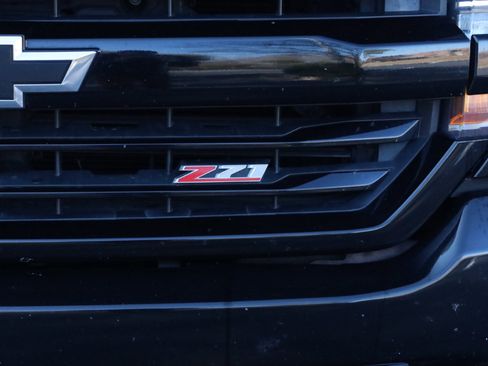 Used 2018 Chevrolet Silverado 1500 LT w/ All Star Edition image 26