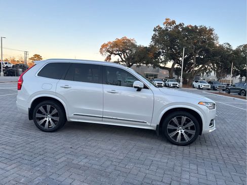 Certified 2024 Volvo XC90 B6 Plus w/ Protection Package Premier image 18