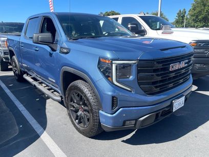Used 2026 GMC Sierra 1500 Elevation w/ Elevation Select Package