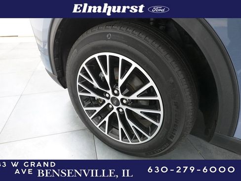 Used 2023 Ford Escape SE image 29