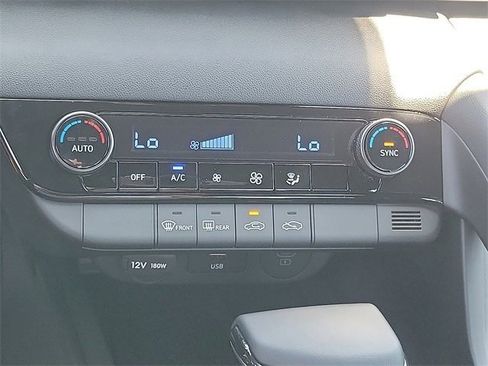 New 2025 Hyundai Elantra Sport image 9