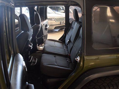 Used 2022 Jeep Wrangler Unlimited Rubicon 4xe w/ Cold Weather Group AWD/4WD image 35