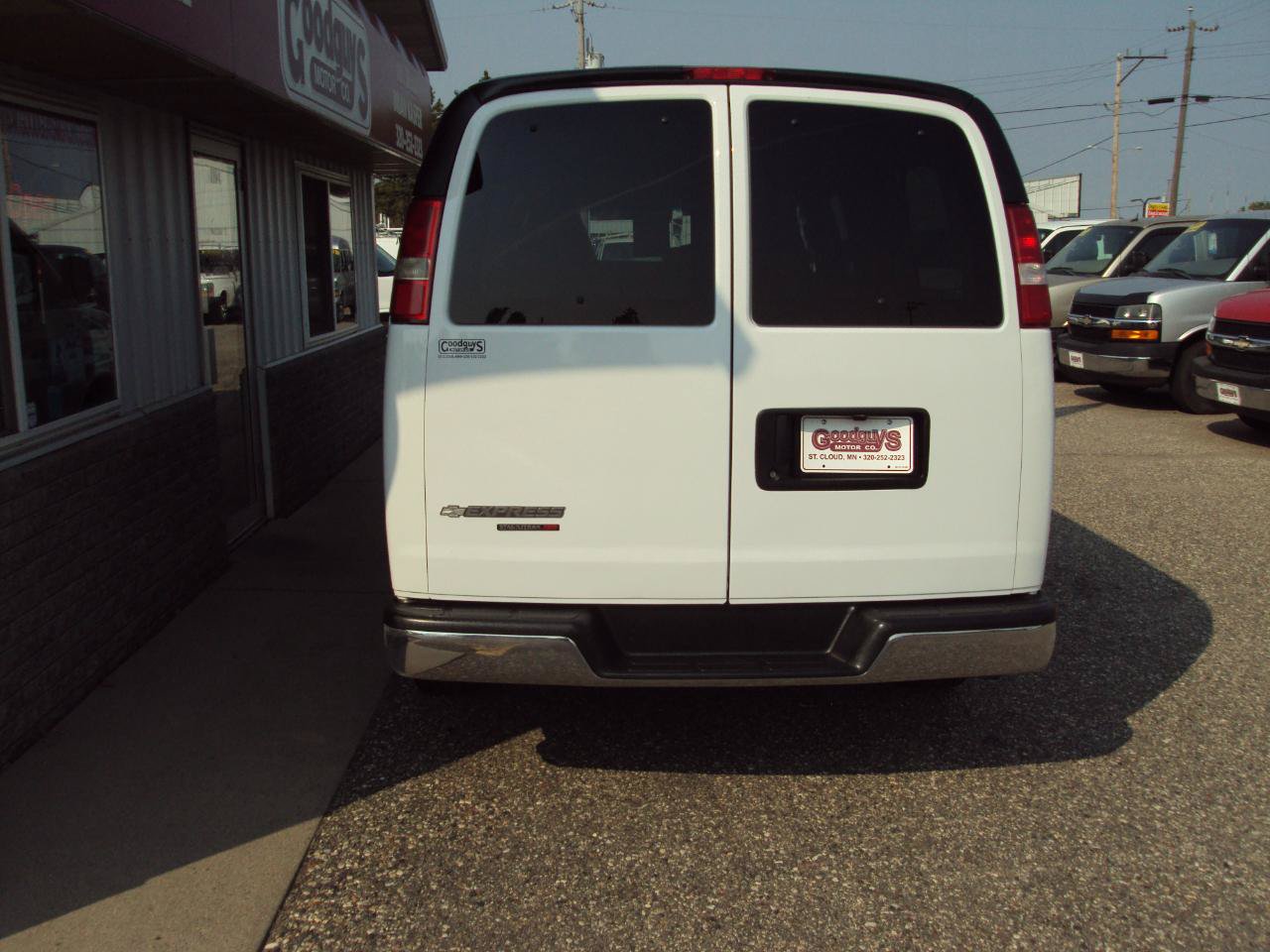 Used 2013 Chevrolet Express 1500 LT w/ LT Preferred Equipment Group AWD/4WD image 6