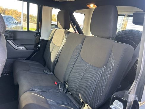 Used 2016 Jeep Wrangler Unlimited Sport image 40