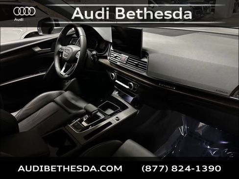 Certified 2025 Audi Q5 2.0T Premium image 12