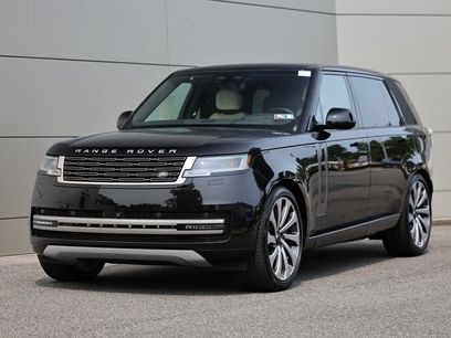 New 2026 Land Rover Range Rover Long Wheelbase SE