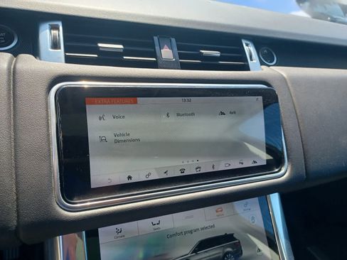 Used 2019 Land Rover Range Rover Sport HSE AWD/4WD image 12