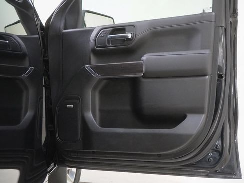 Used 2019 Chevrolet Silverado 1500 LTZ AWD/4WD image 49