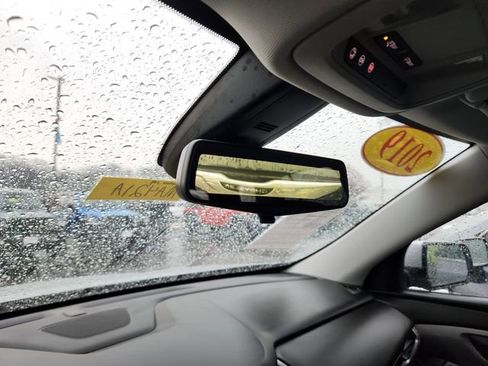 Used 2019 Chevrolet Traverse LT w/ LT Premium Package image 12