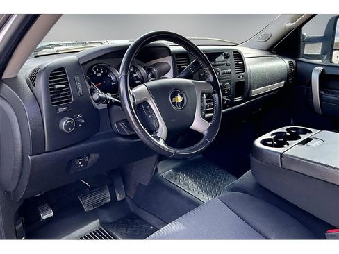 Used 2011 Chevrolet Silverado 3500 LT w/ Interior Plus Package image 15