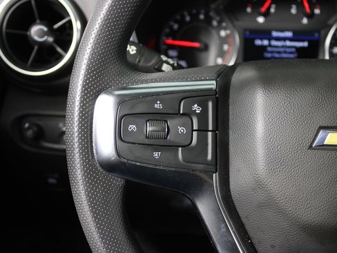 Used 2025 Chevrolet Blazer LT FWD image 6