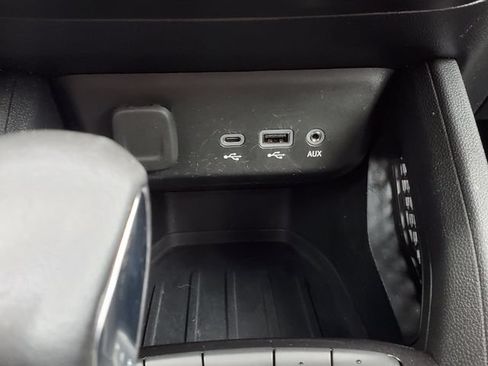 Used 2023 Chevrolet TrailBlazer ACTIV w/ Convenience Package AWD/4WD image 29