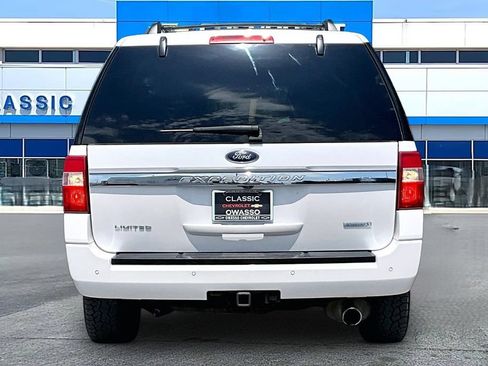 Used 2017 Ford Expedition EL Limited w/ Equipment Group 301A AWD/4WD image 4