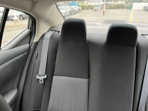 Used 2025 Nissan Sentra SV image 39