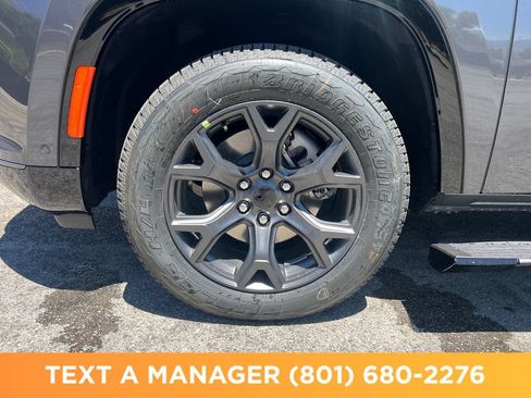 New 2026 Jeep Grand Wagoneer L Limited AWD/4WD image 24