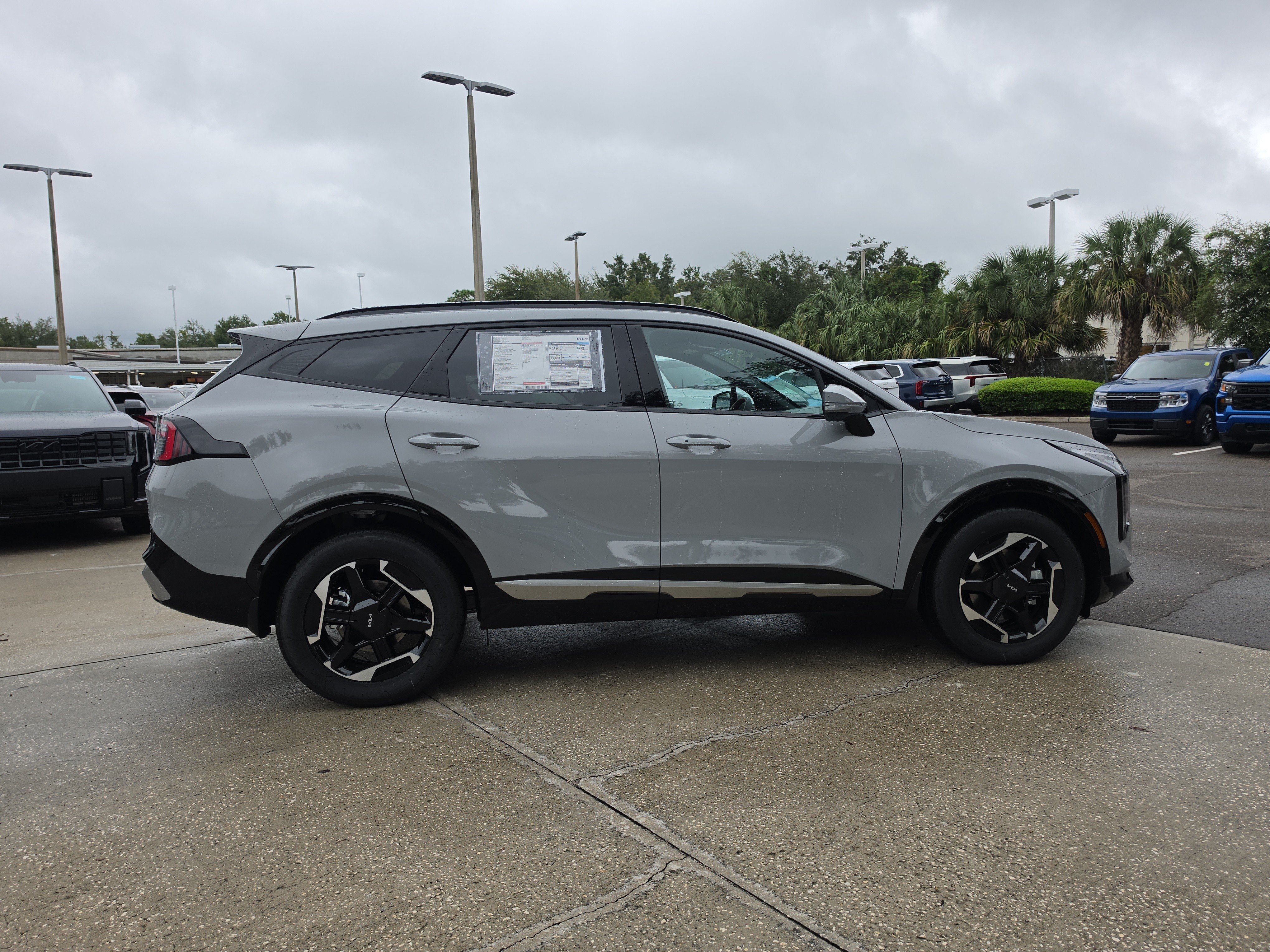 New 2027 Kia Sportage SX FWD image 9