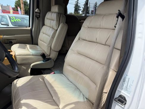 Used 2006 Ford E-450 and Econoline 450 RWD image 31