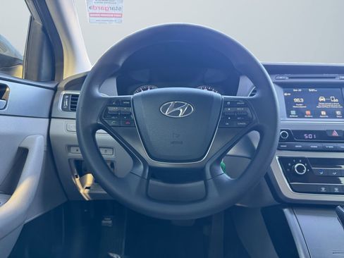 Used 2016 Hyundai Sonata SE image 11