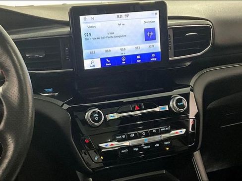 Used 2024 Ford Explorer ST-Line w/ Class IV Trailer Tow Package image 9