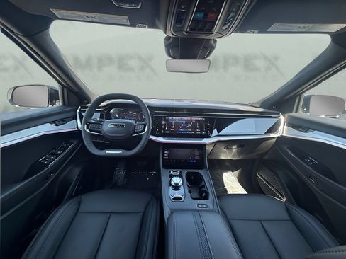 Used 2024 Jeep Wagoneer Launch Edition AWD/4WD image 13