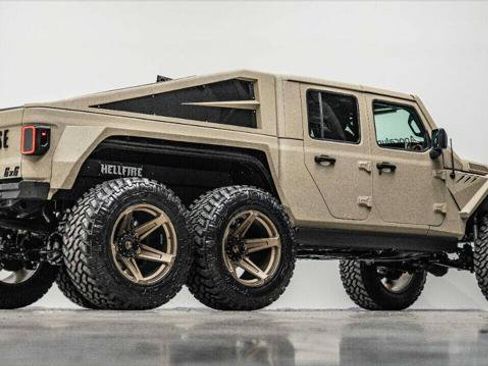 Used 2023 Jeep Gladiator Sport image 6