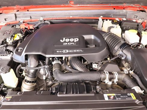 Used 2022 Jeep Wrangler Unlimited Rubicon w/ LED Lighting Group image 20