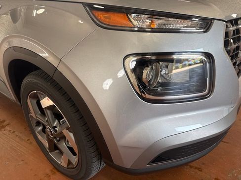 New 2026 Hyundai Venue SEL FWD image 10