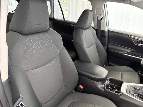 Used 2024 Toyota RAV4 XLE w/ Convenience Package image 13