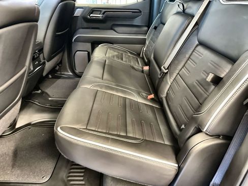 New 2026 GMC Sierra 1500 AT4X AWD/4WD image 16