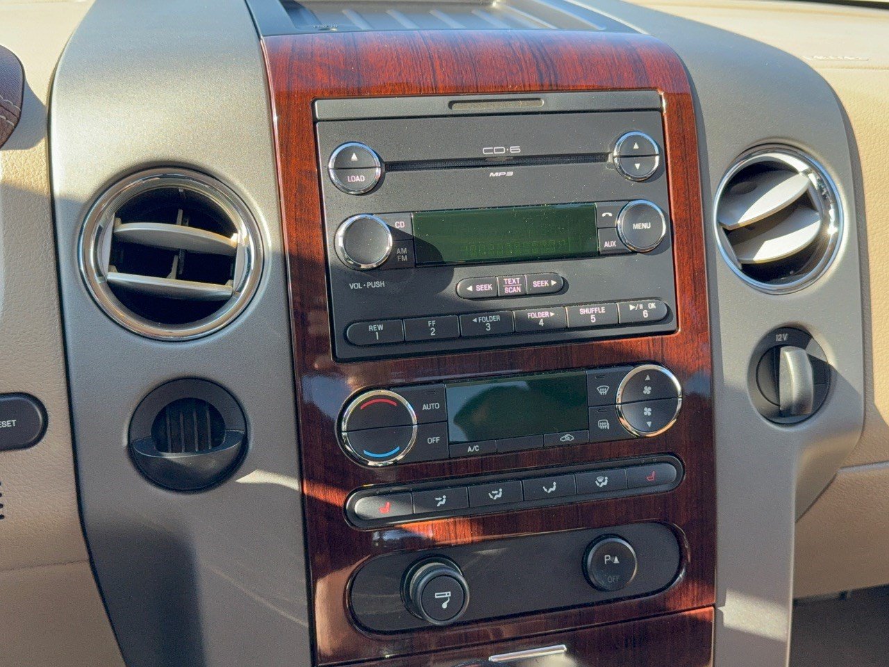 Used 2008 Ford F150 King Ranch RWD image 22