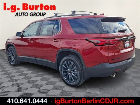 Used 2023 Chevrolet Traverse RS image 4