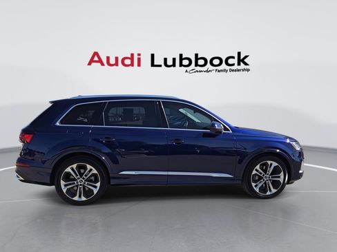 Used 2023 Audi Q7 3.0T Prestige AWD/4WD image 9