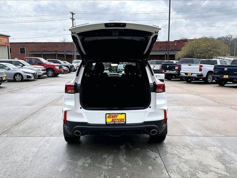 Used 2023 Chevrolet TrailBlazer RS w/ Sun and Liftgate Package image 35
