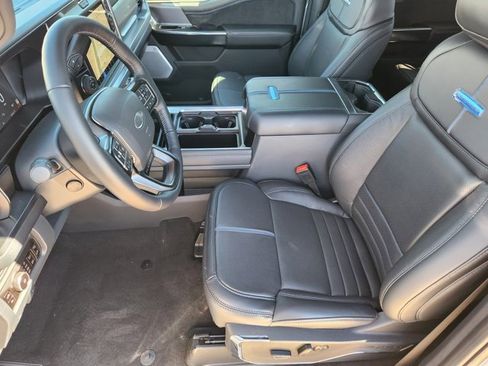 New 2026 Ford F250 Platinum image 9