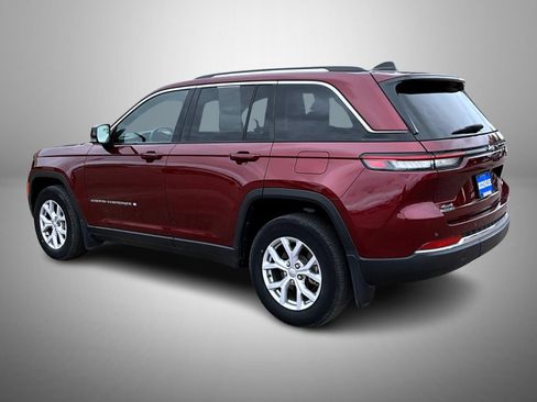 Used 2022 Jeep Grand Cherokee Limited w/ MOPAR Finishing Package AWD/4WD image 7