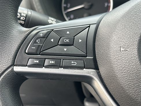 Used 2024 Nissan Sentra SV FWD image 24