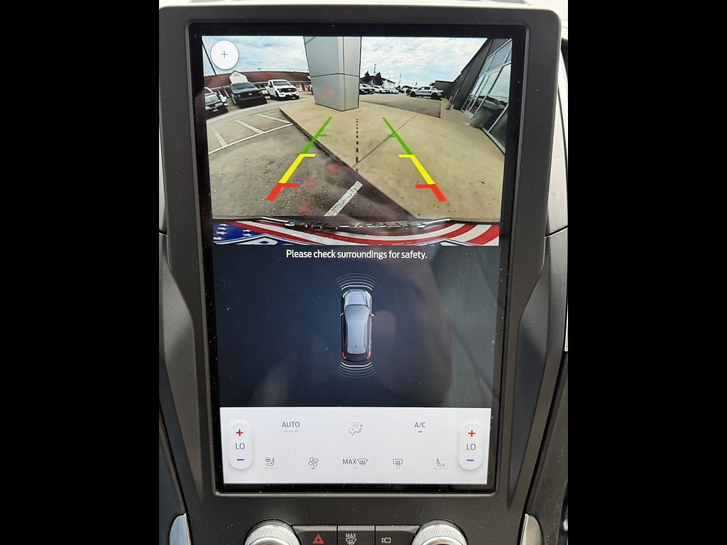 Used 2023 Ford Edge Titanium AWD/4WD image 13